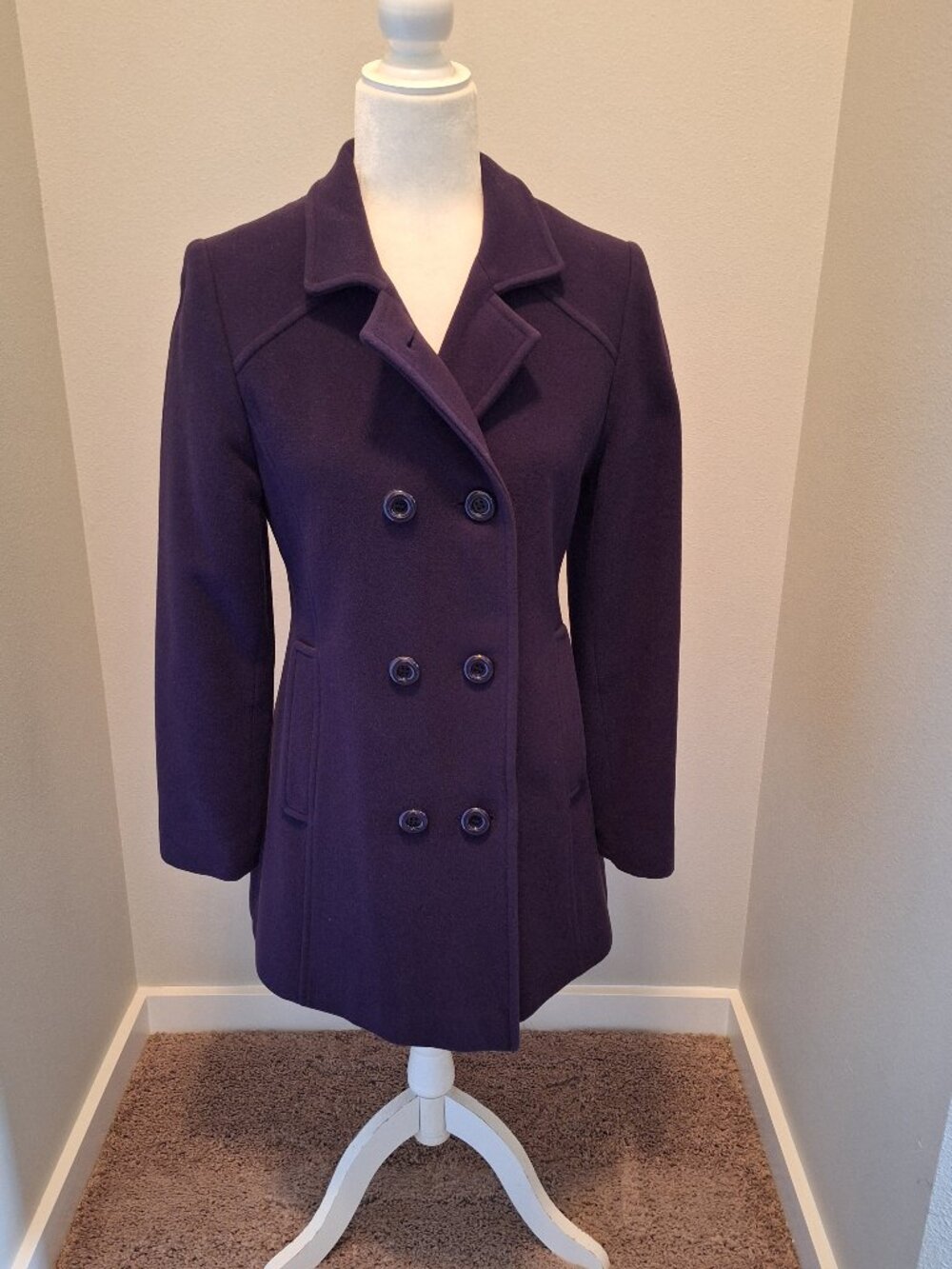 Ladies' woolen winter coat